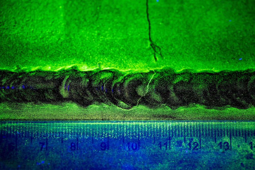 controllo magnetico magnetoscopia MPI controlli non distruttivi controllo saldatura liquido magnetico fluorescente