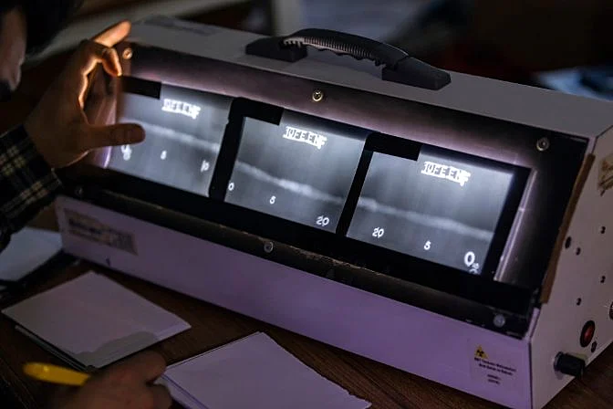 Negativoscopio led 10x18 visore a led per pellicole radiografiche controllo non distruttivo altissima intensità luminosa